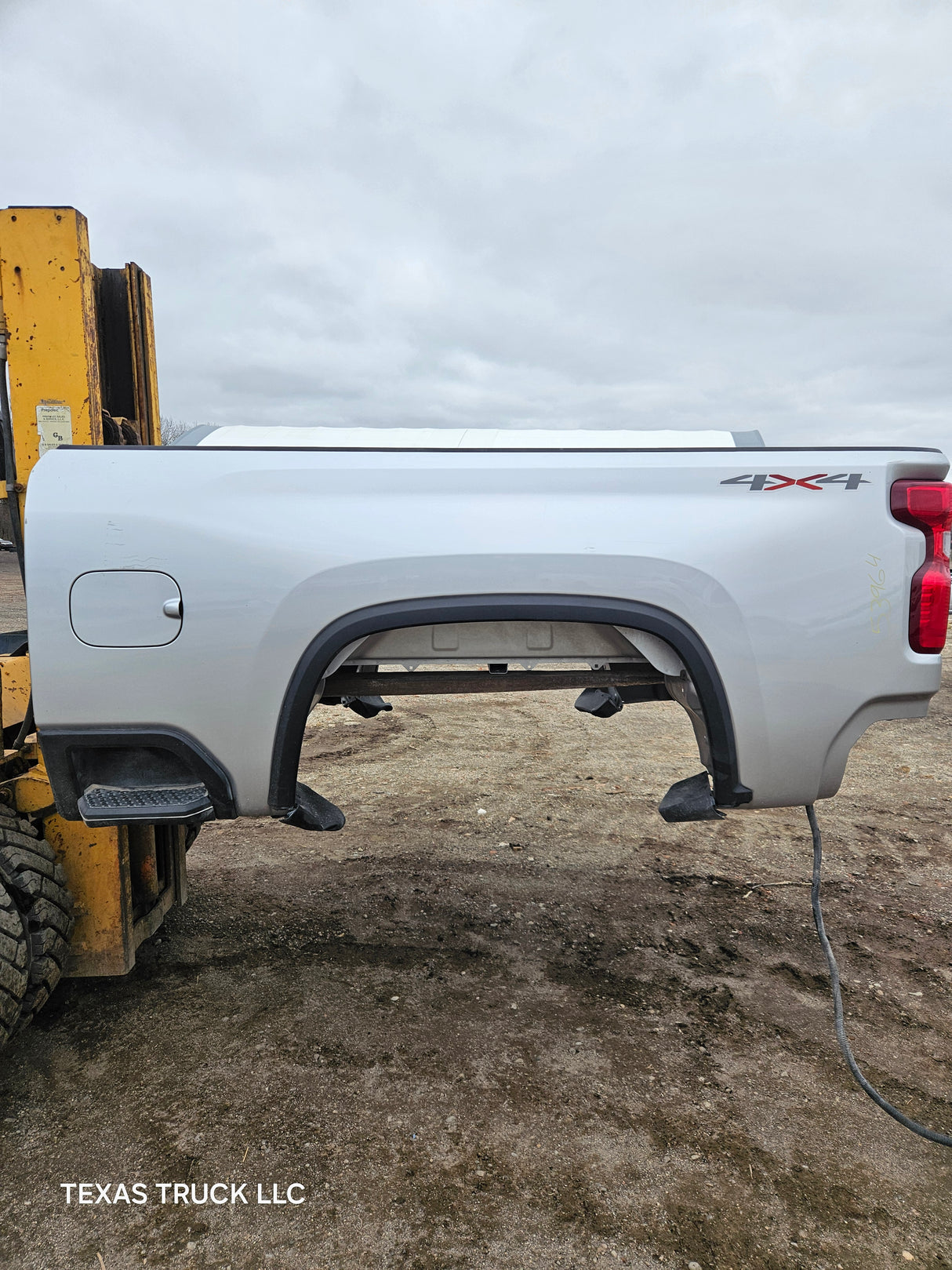 2019-2025 Chevrolet Silverado 2500 3500 HD 6' 6" Short Truck Bed