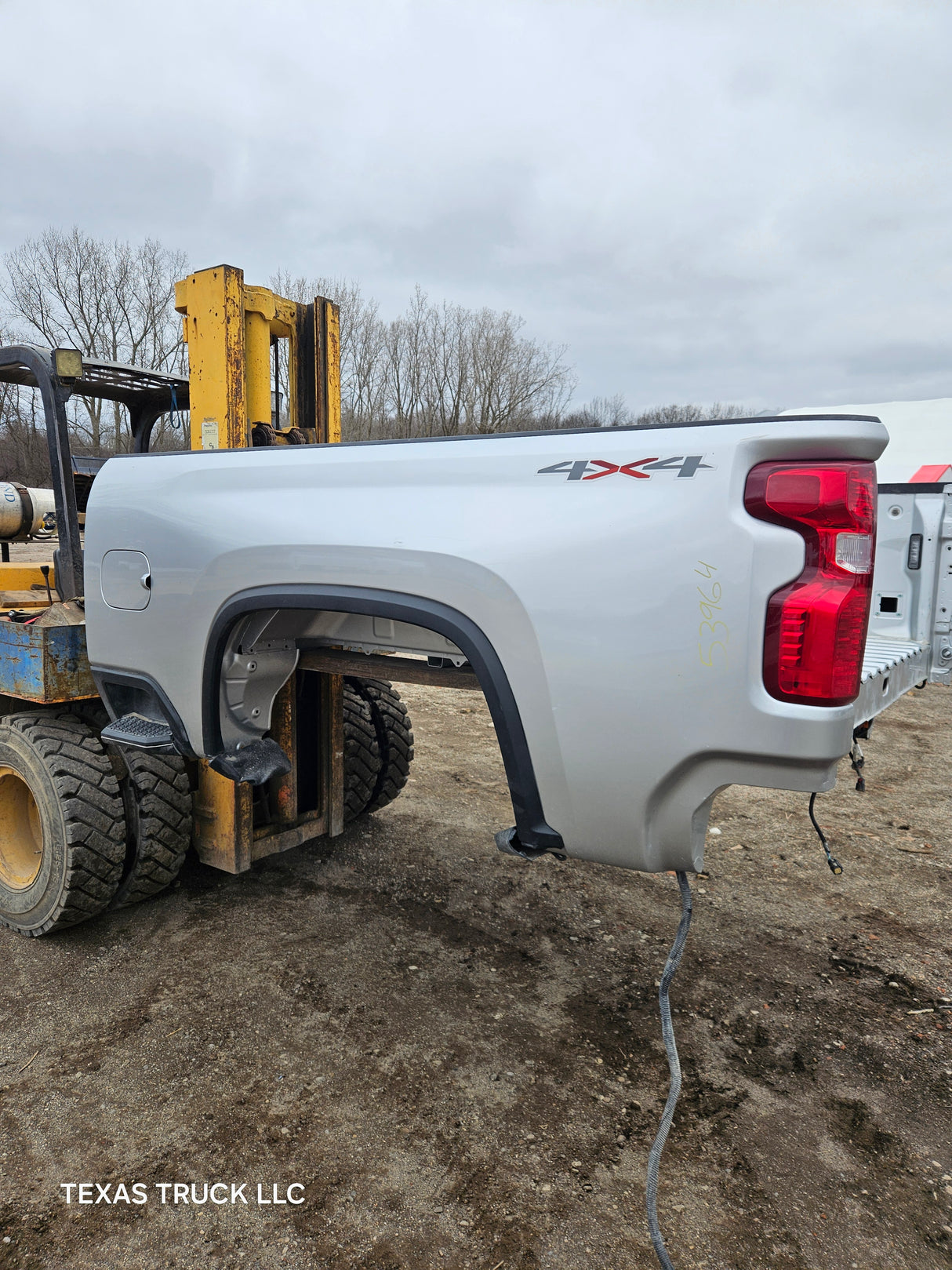2019-2025 Chevrolet Silverado 2500 3500 HD 6' 6" Short Truck Bed