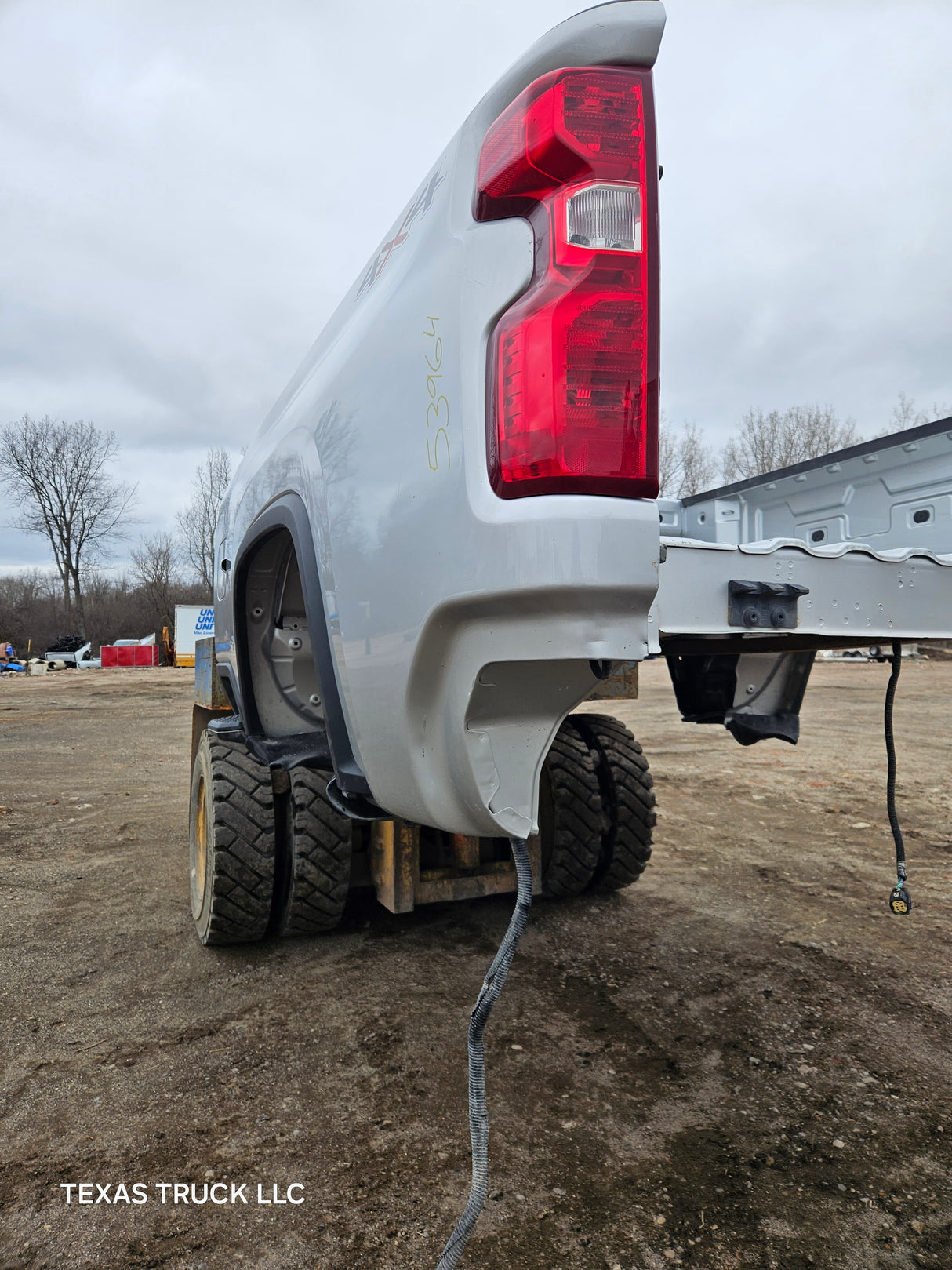 2019-2025 Chevrolet Silverado 2500 3500 HD 6' 6" Short Truck Bed