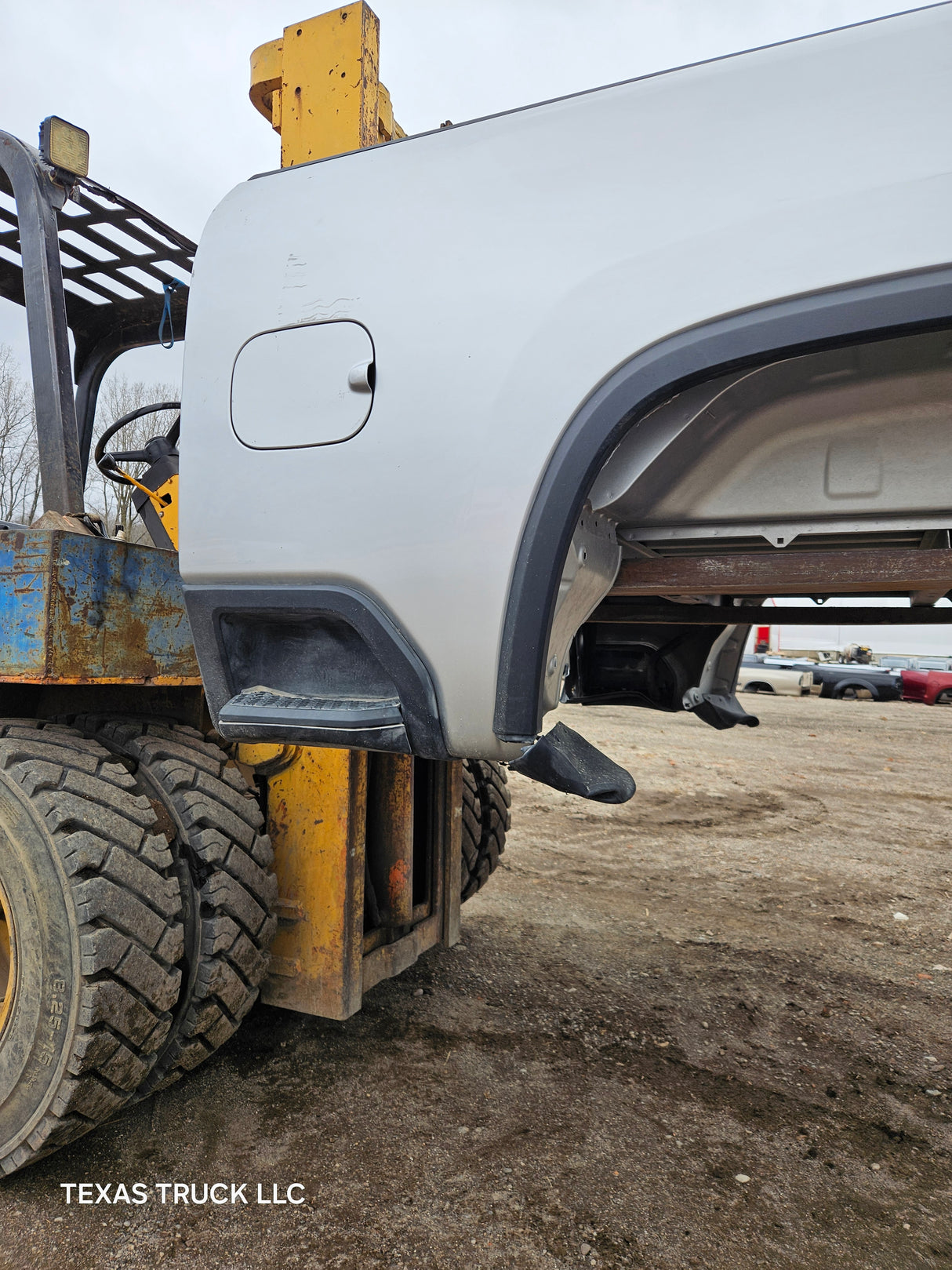 2019-2025 Chevrolet Silverado 2500 3500 HD 6' 6" Short Truck Bed