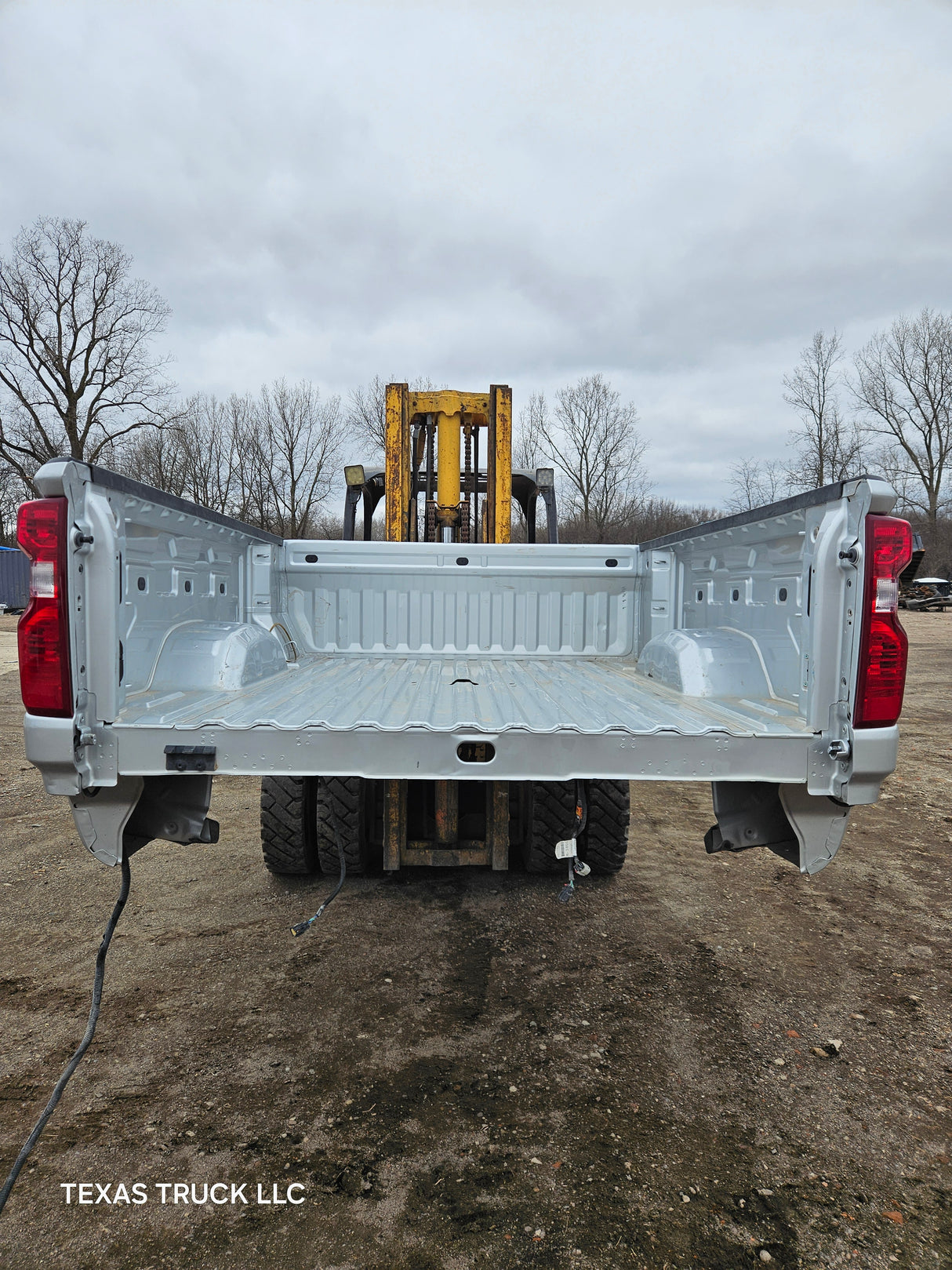 2019-2025 Chevrolet Silverado 2500 3500 HD 6' 6" Short Truck Bed