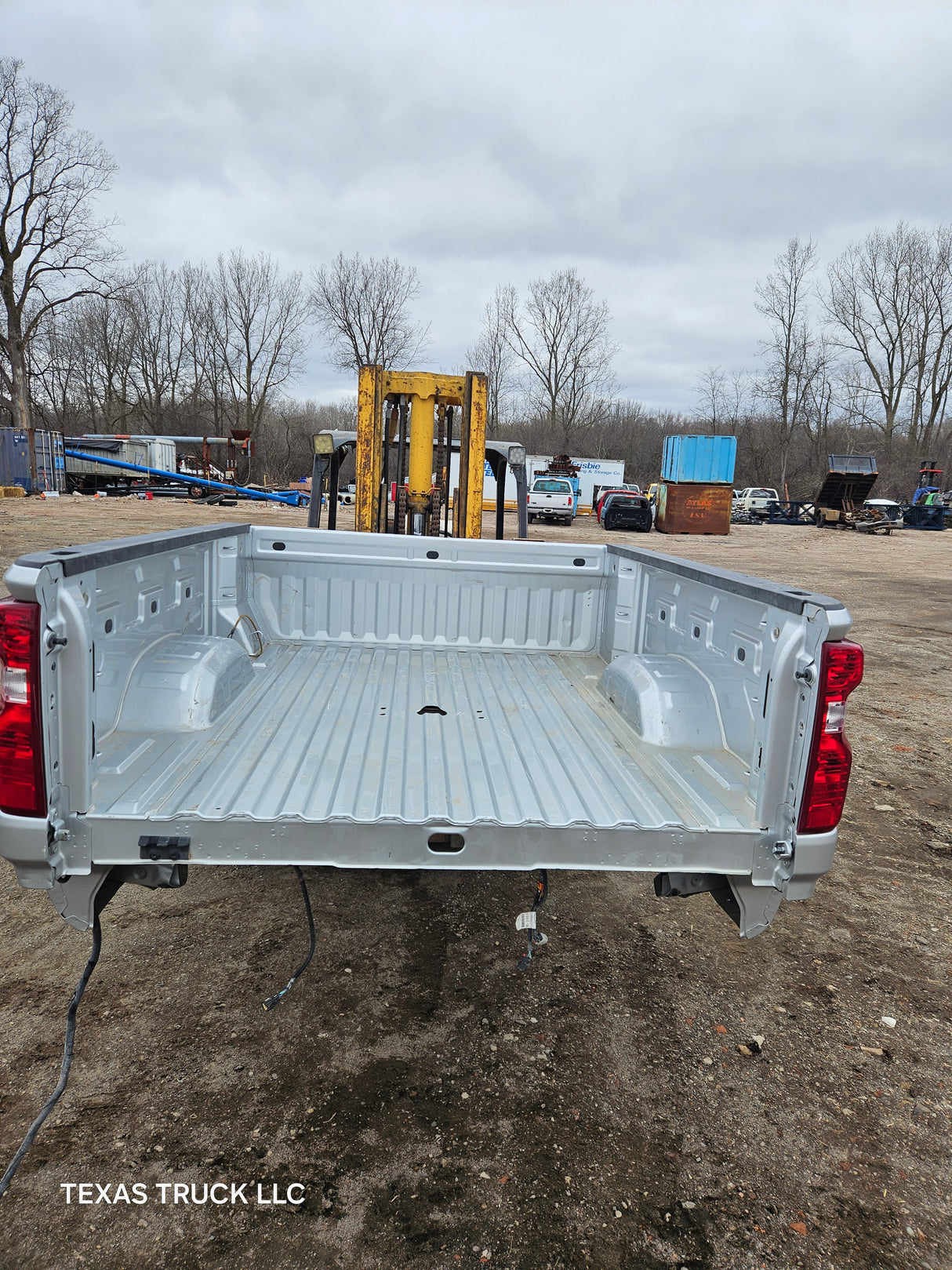2019-2025 Chevrolet Silverado 2500 3500 HD 6' 6" Short Truck Bed