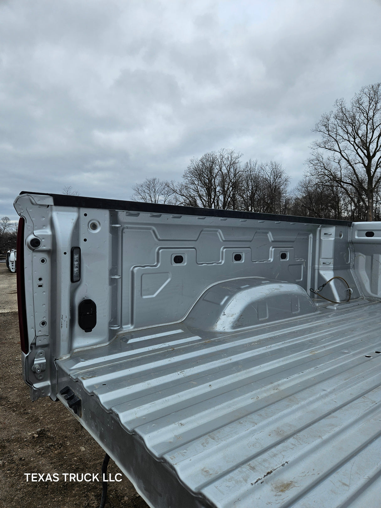 2019-2025 Chevrolet Silverado 2500 3500 HD 6' 6" Short Truck Bed