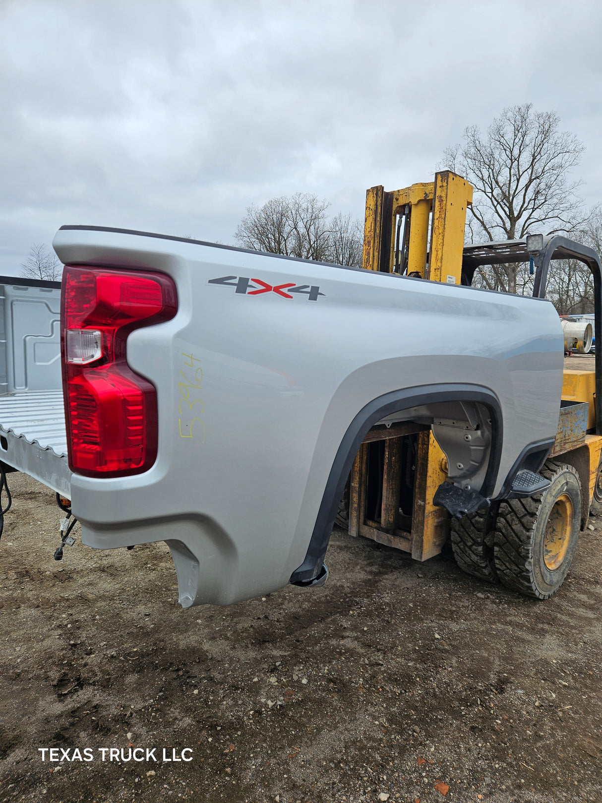 2019-2025 Chevrolet Silverado 2500 3500 HD 6' 6" Short Truck Bed