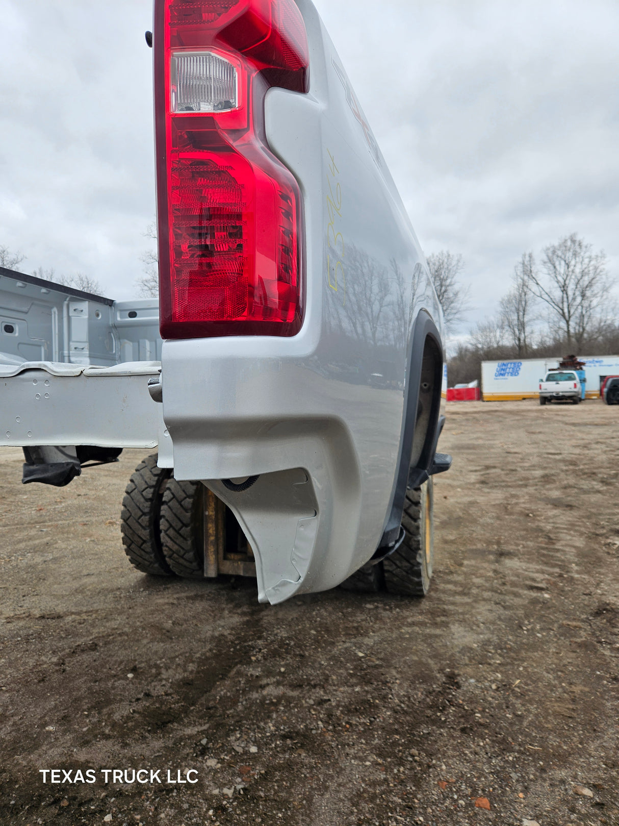 2019-2025 Chevrolet Silverado 2500 3500 HD 6' 6" Short Truck Bed