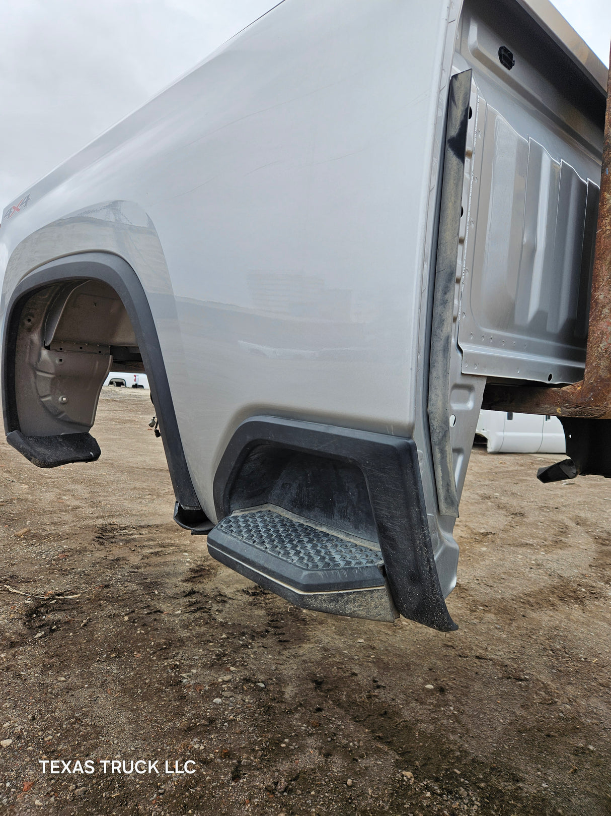 2019-2025 Chevrolet Silverado 2500 3500 HD 6' 6" Short Truck Bed