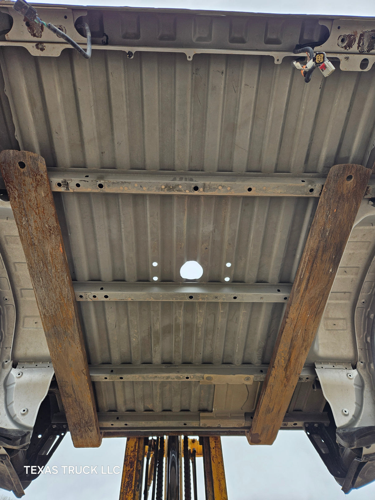 2019-2025 Chevrolet Silverado 2500 3500 HD 6' 6" Short Truck Bed