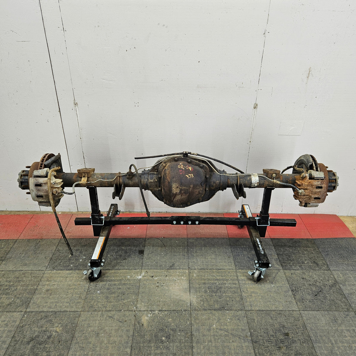 20022004 Ford Super Duty F250 F350 SRW Rear Axle 3.73 Gear Ratio