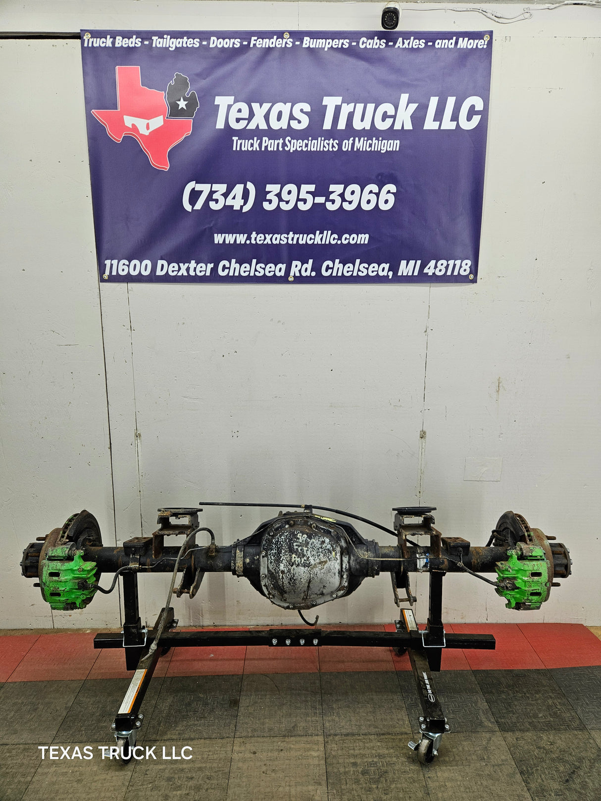 2002-2004 Ford Super Duty F250 F350 SRW Rear Axle 3.73 Gear Ratio - Part Out
