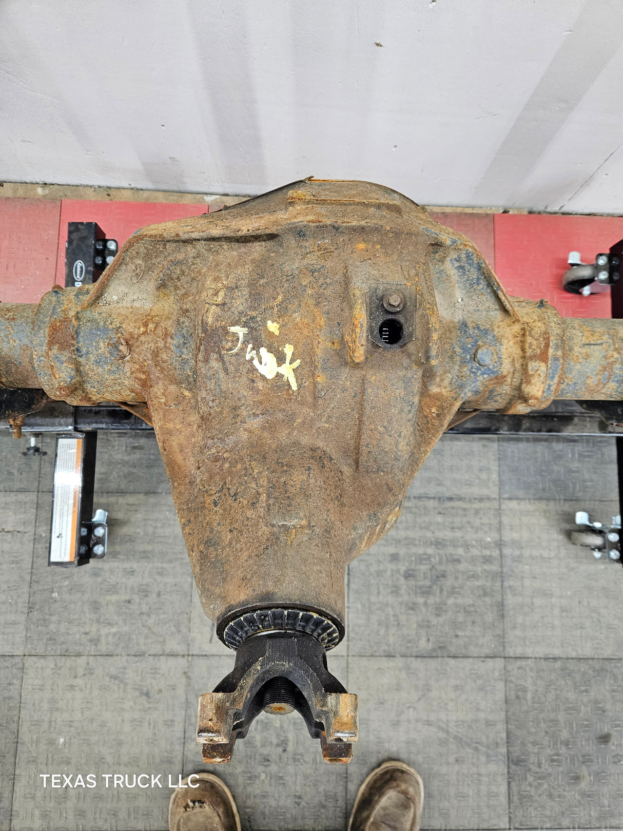 1999-2001 Ford Super Duty F250 F350 SRW Rear Axle - Part Out