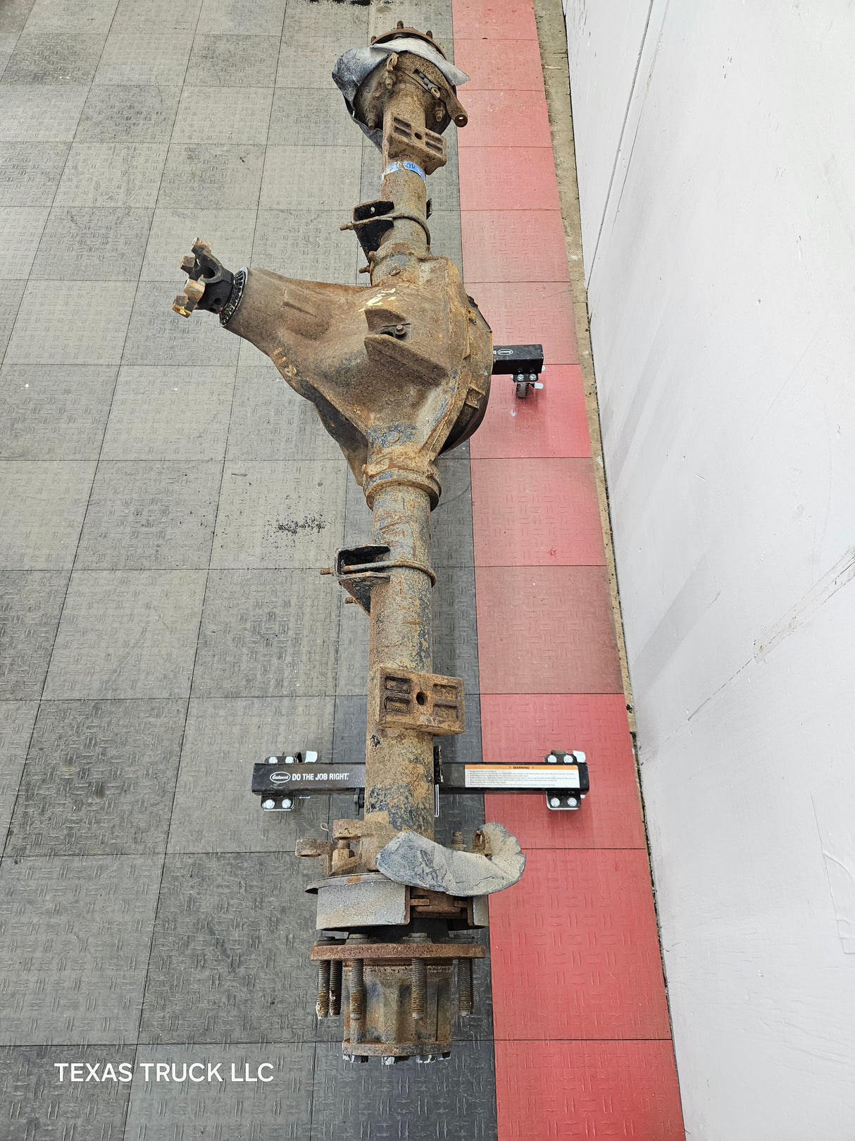 1999-2001 Ford Super Duty F250 F350 SRW Rear Axle - Part Out