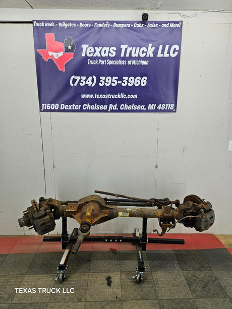 1999-2004 Ford Super Duty F250 F350 SRW Front Axle - Part Out