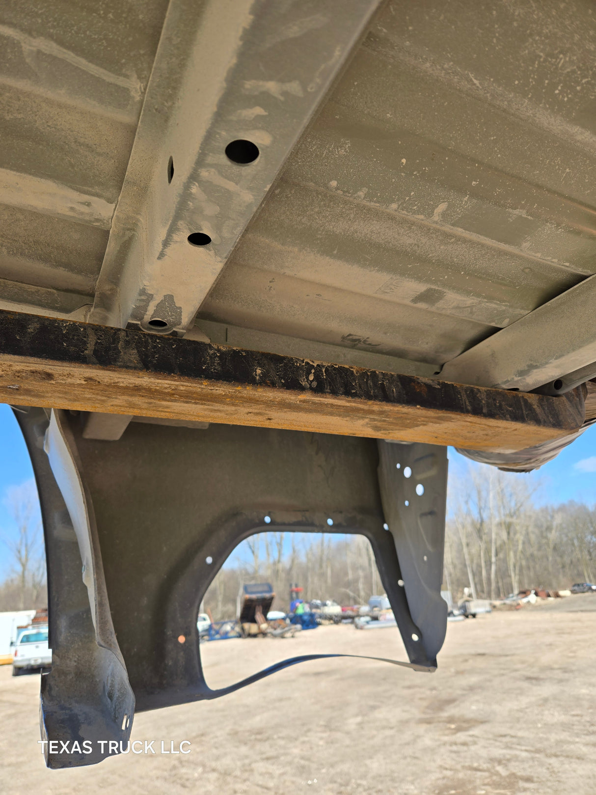 2019-2025 Chevrolet Silverado 2500 3500 HD 6' 6" Short Truck Bed