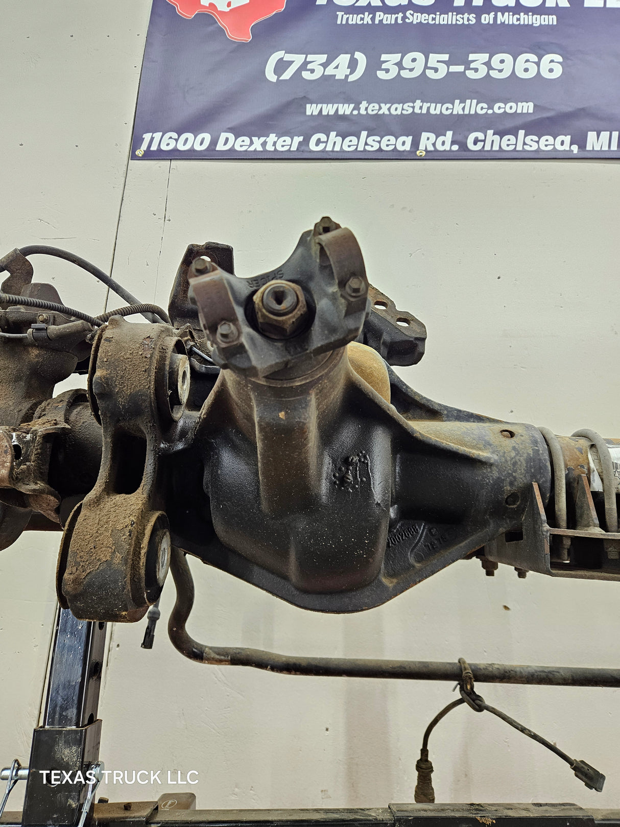 2005-2010 Ford Super Duty F250 F350 FRONT Axle 3.73 SRW 198k miles