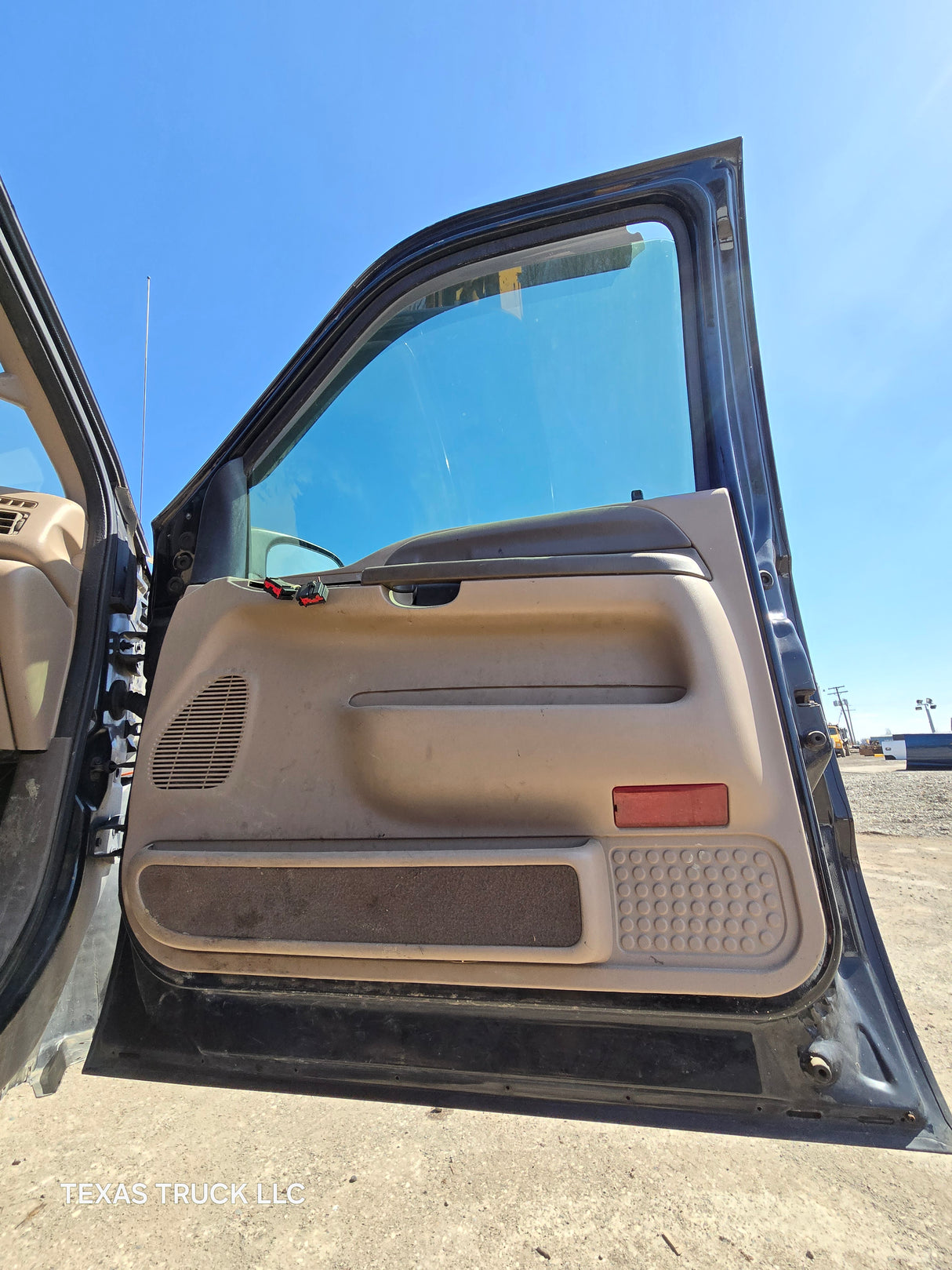 1999-2007 Ford Super Duty F250 F350 F450 F550 4 Door Crew Cab