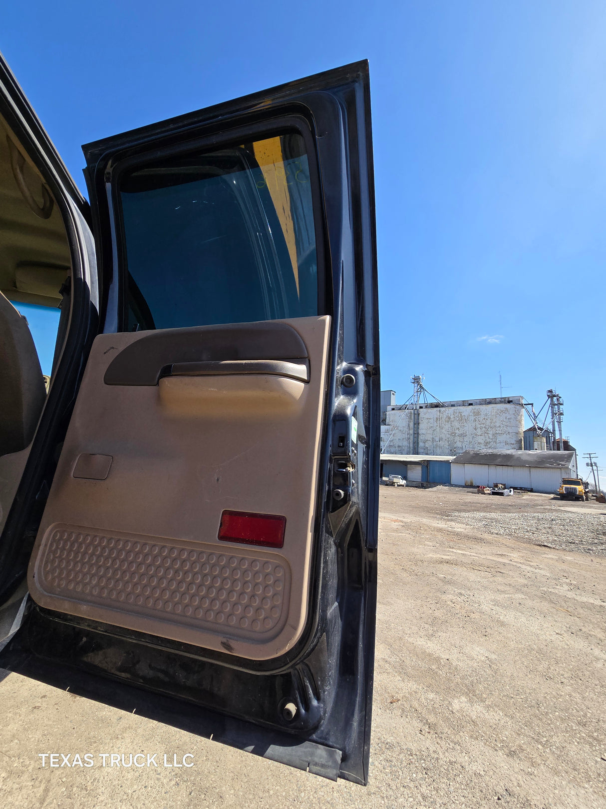 1999-2007 Ford Super Duty F250 F350 F450 F550 4 Door Crew Cab