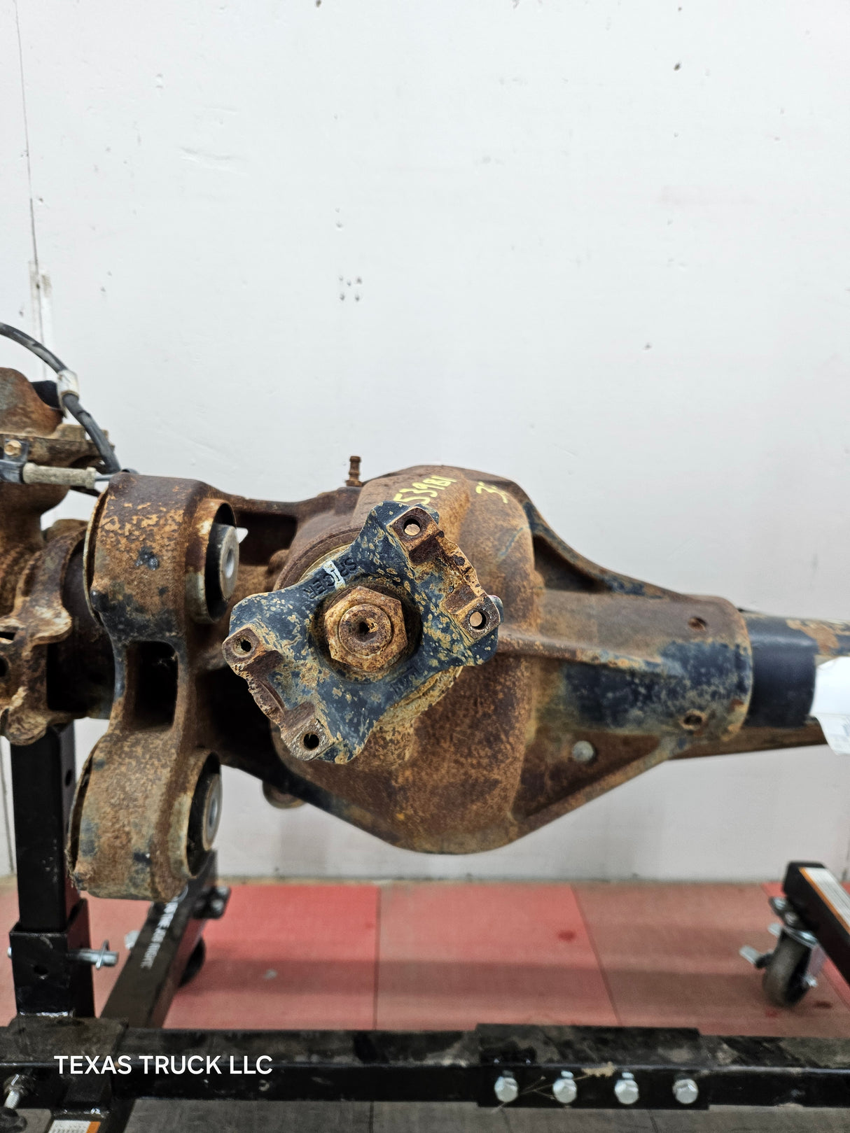 2005-2010 Ford Super Duty F250 F350 FRONT Axle 3.73 SRW 155k miles