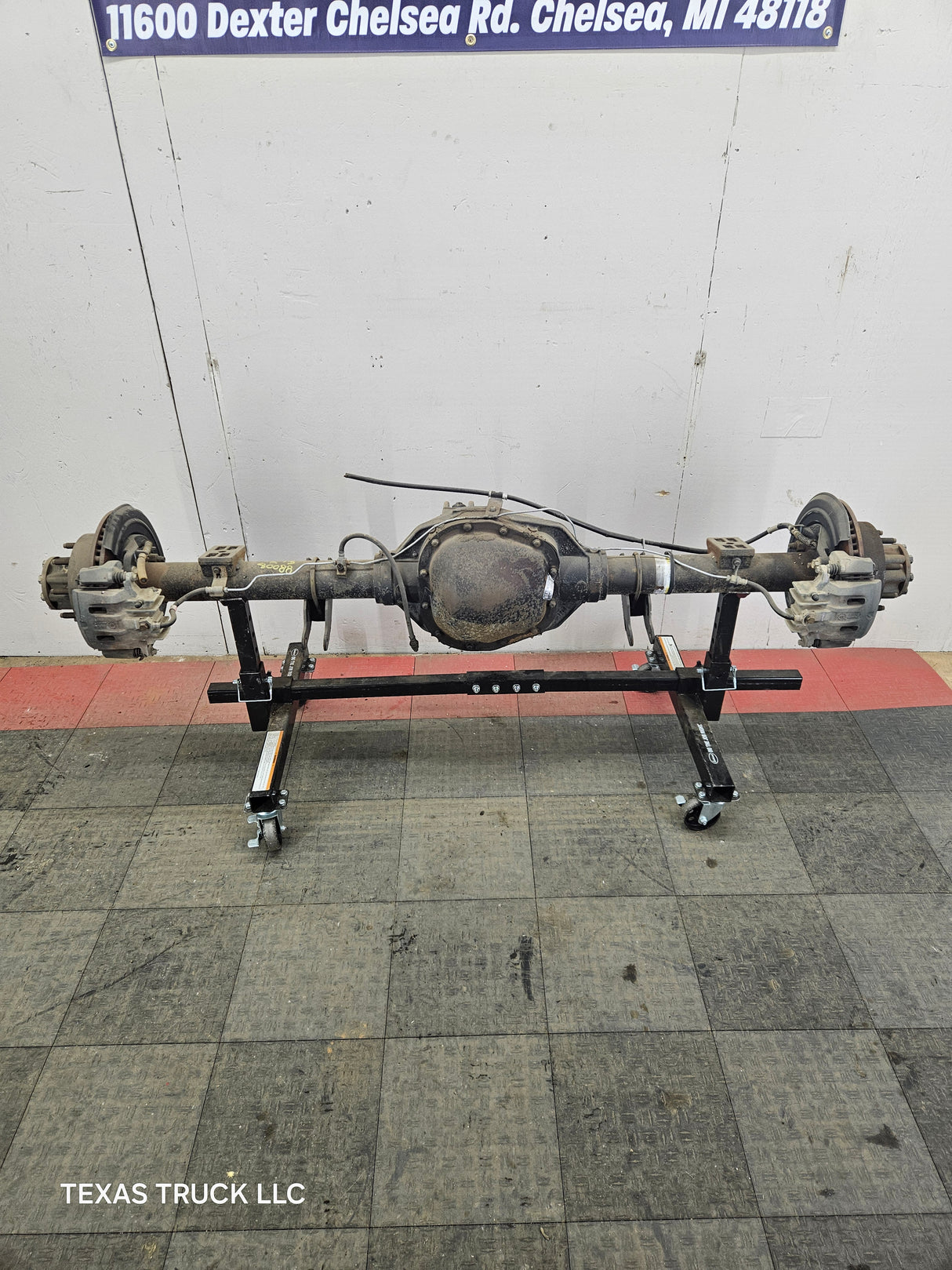 1999-2001 Ford Super Duty F250 F350 SRW Rear Axle 3.73 Ratio