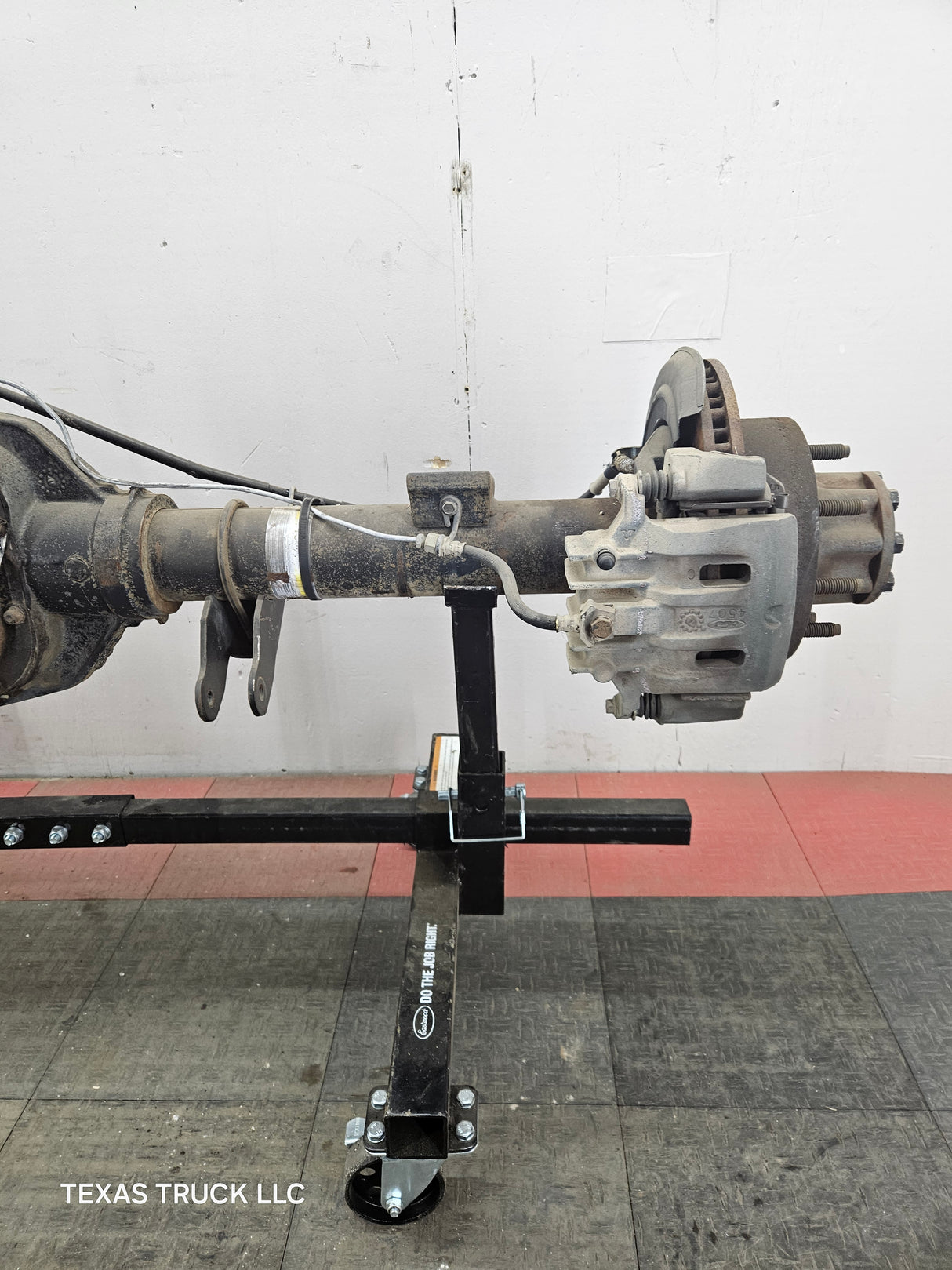 1999-2001 Ford Super Duty F250 F350 SRW Rear Axle 3.73 Ratio