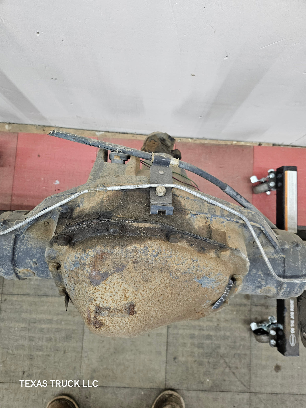 1999-2001 Ford Super Duty F250 F350 SRW Rear Axle 3.73 Ratio