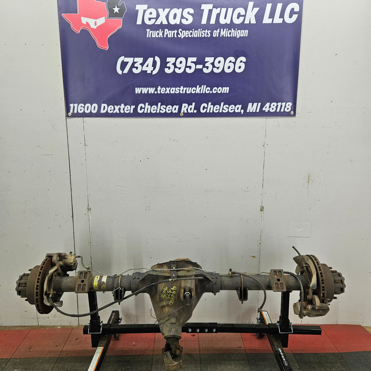 Axle For '87-'96 Ford Truck, Left Hand Side. 33 3/16, 5 Lug, 31 Spline USA Standard Gear main image 0