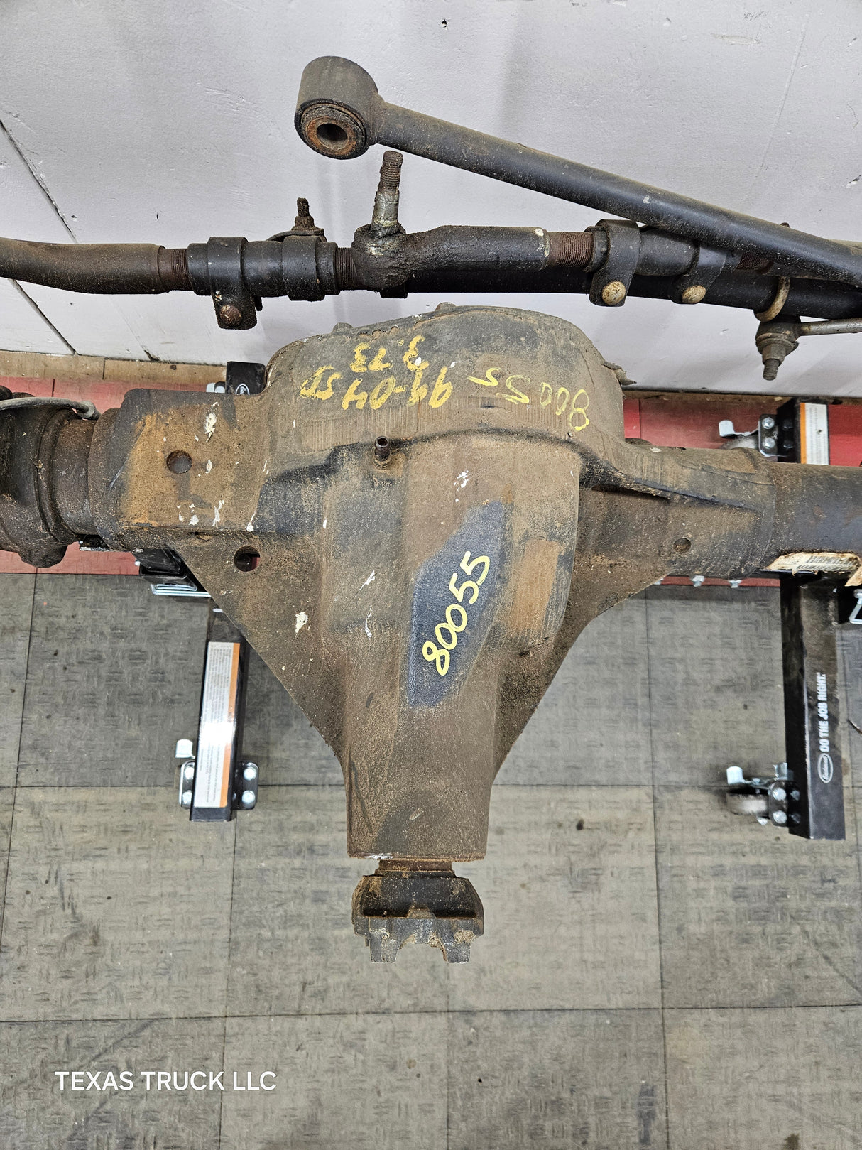 1999-2004 Ford Super Duty F250 F350 SRW Front Axle 3.73 Gear Ratio