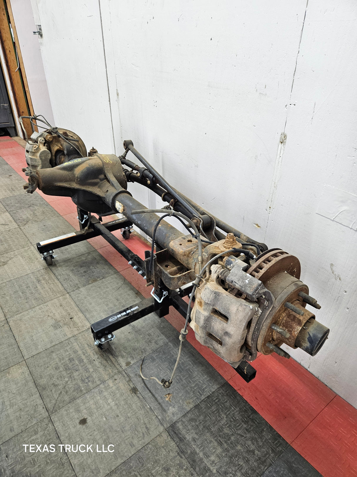 1999-2004 Ford Super Duty F250 F350 SRW Front Axle 3.73 Gear Ratio