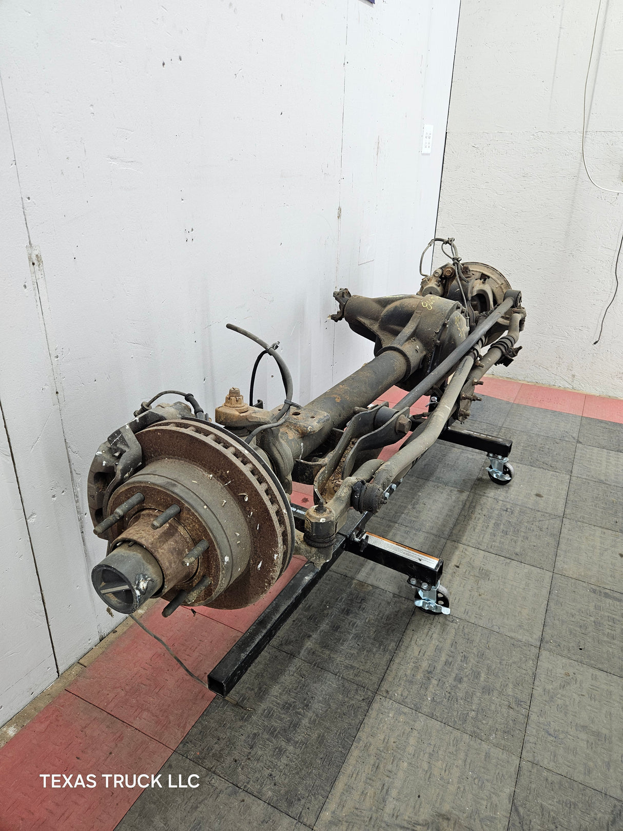 1999-2004 Ford Super Duty F250 F350 SRW Front Axle 3.73 Gear Ratio