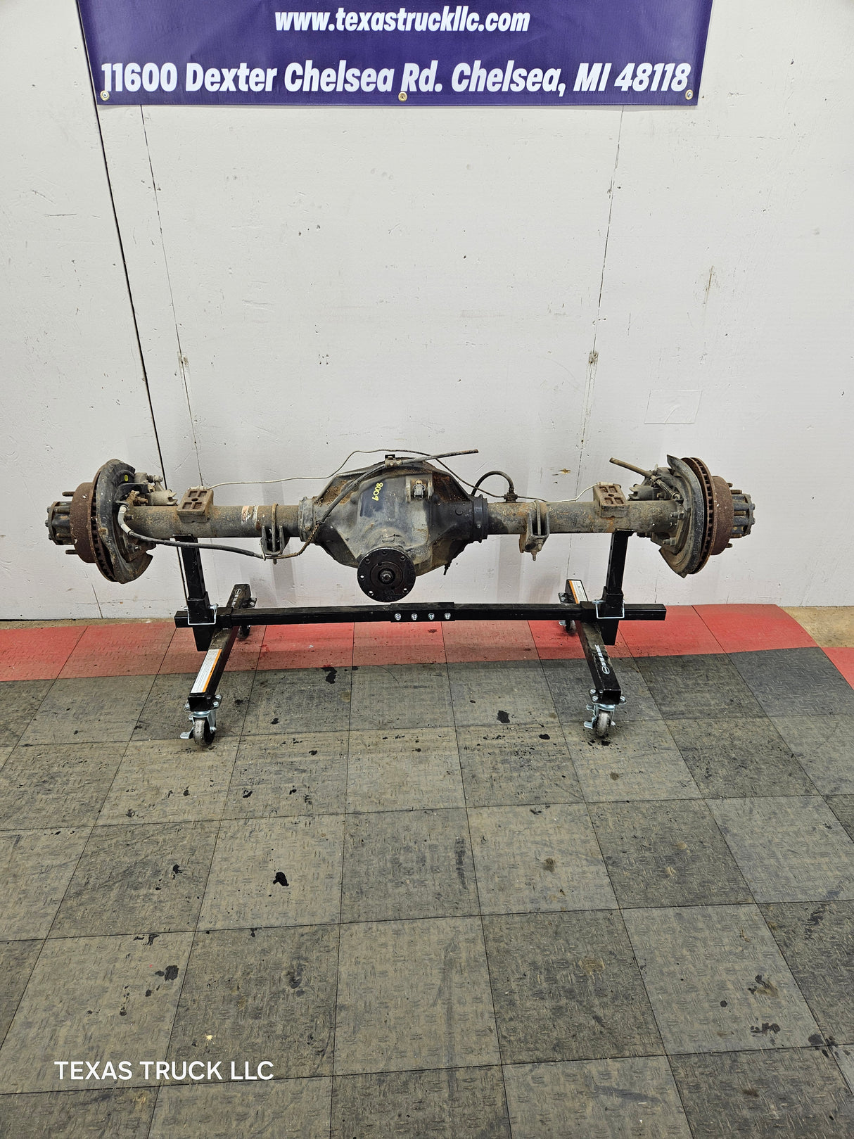 2002-2004 Ford Super Duty F250 F350 SRW Rear Axle 3.73 Gear Ratio