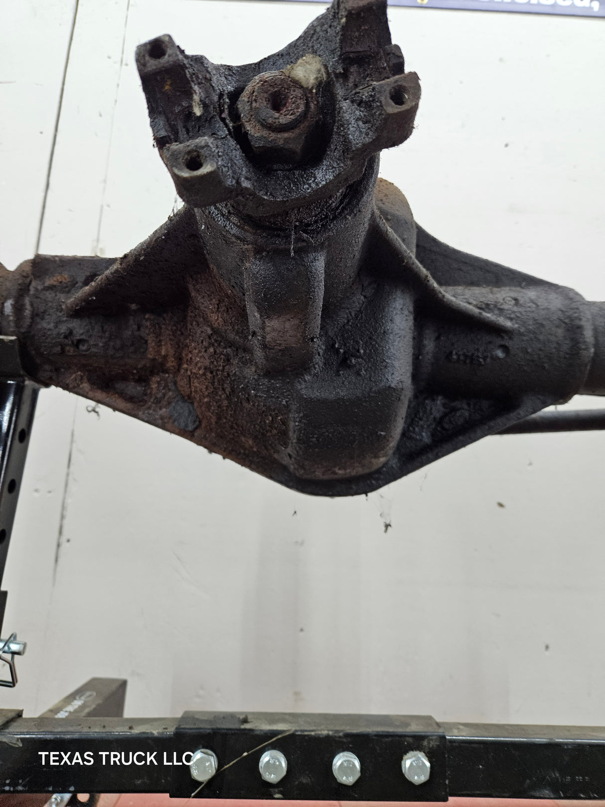 1999-2004 Ford Super Duty F250 F350 DRW Front Axle 4.10 Gear Ratio Dually Axle