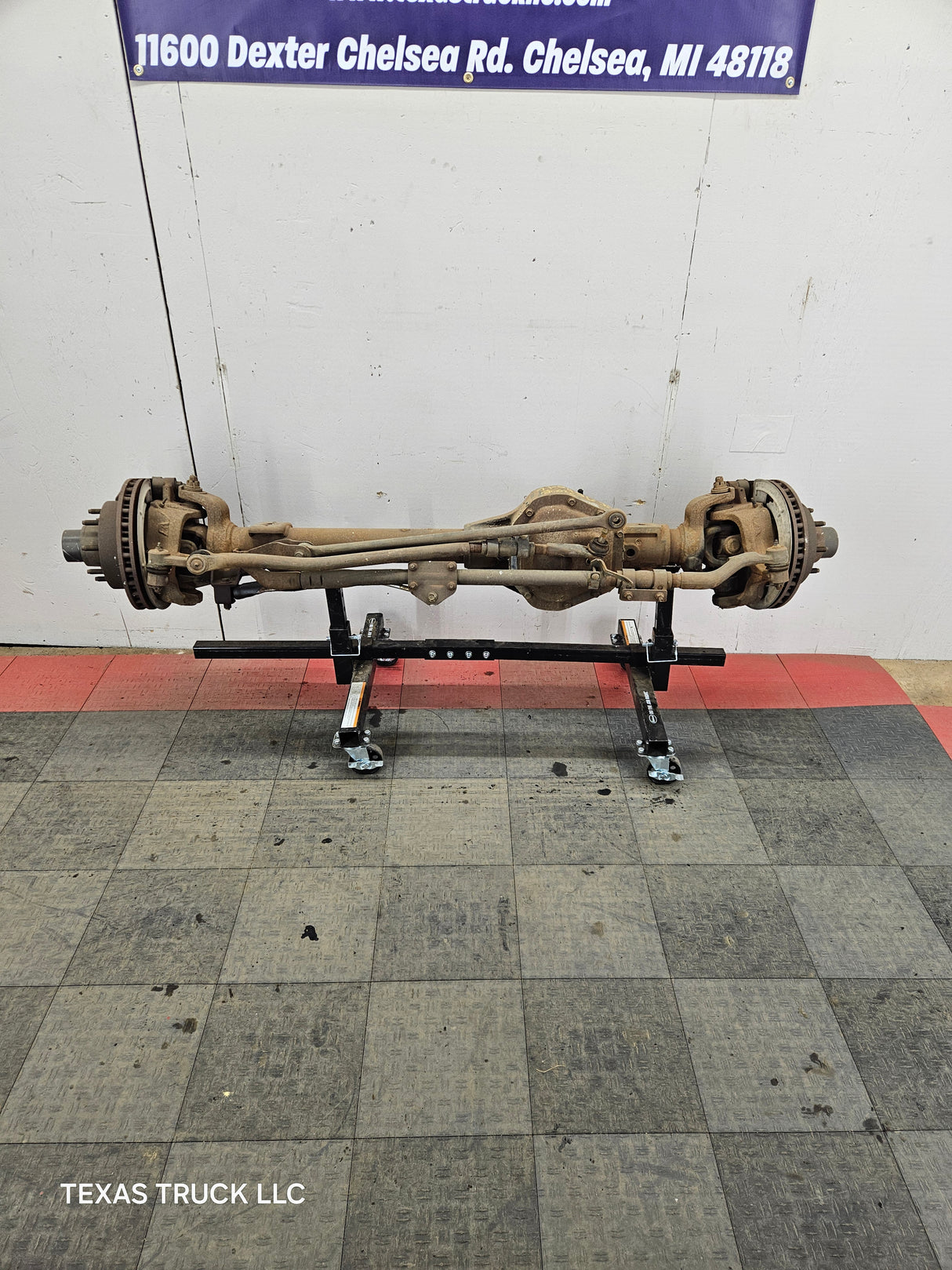 1999-2004 Ford Super Duty F250 F350 SRW Front Axle 3.73 Gear Ratio