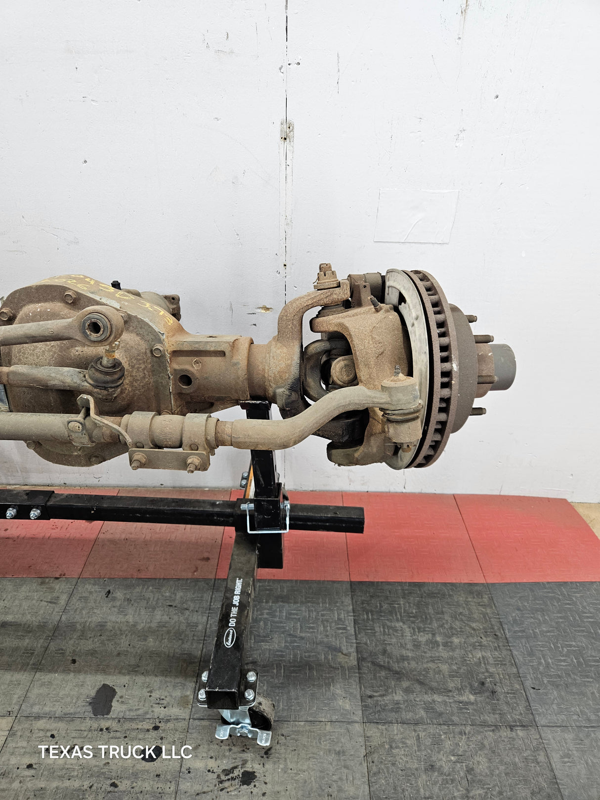 1999-2004 Ford Super Duty F250 F350 SRW Front Axle 3.73 Gear Ratio