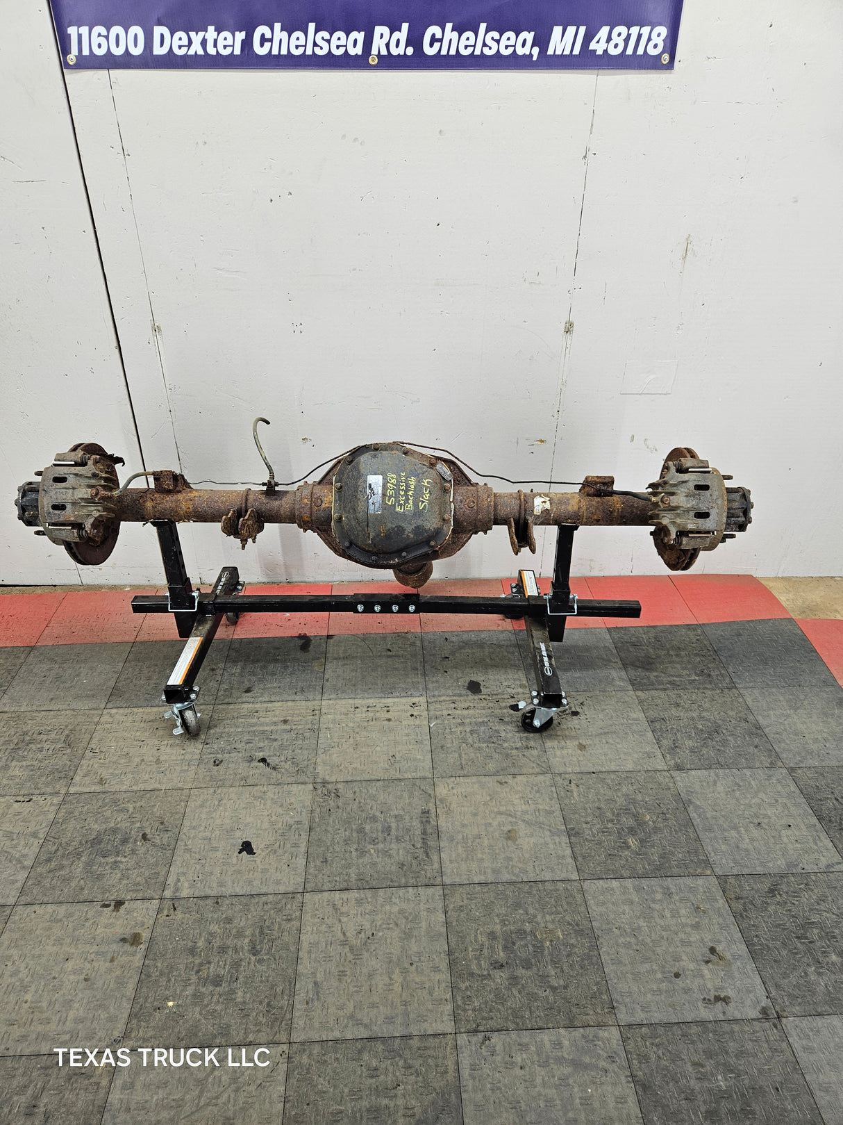 1999-2001 Ford Super Duty F250 F350 SRW Rear Axle - Part Out