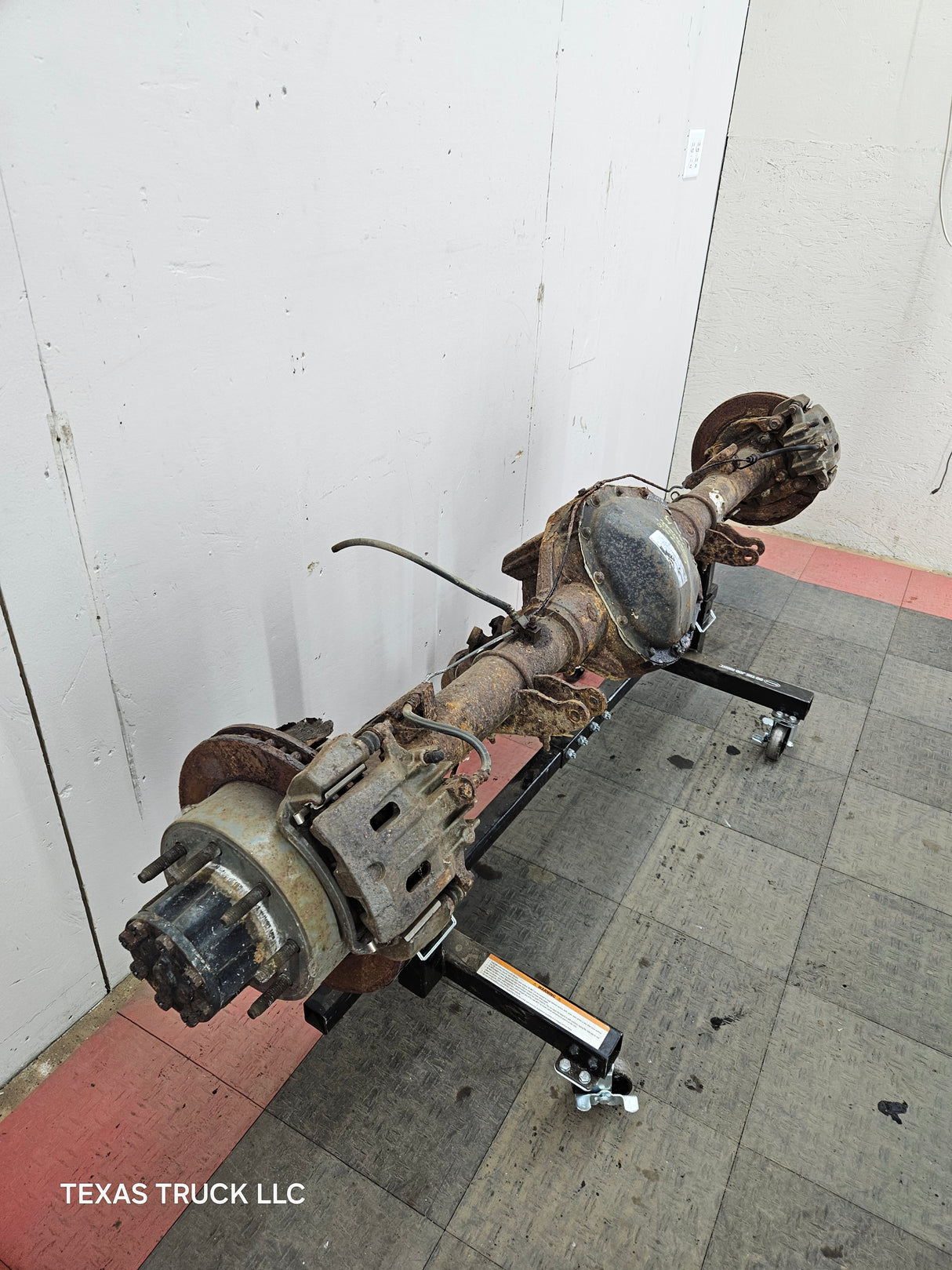 1999-2001 Ford Super Duty F250 F350 SRW Rear Axle - Part Out