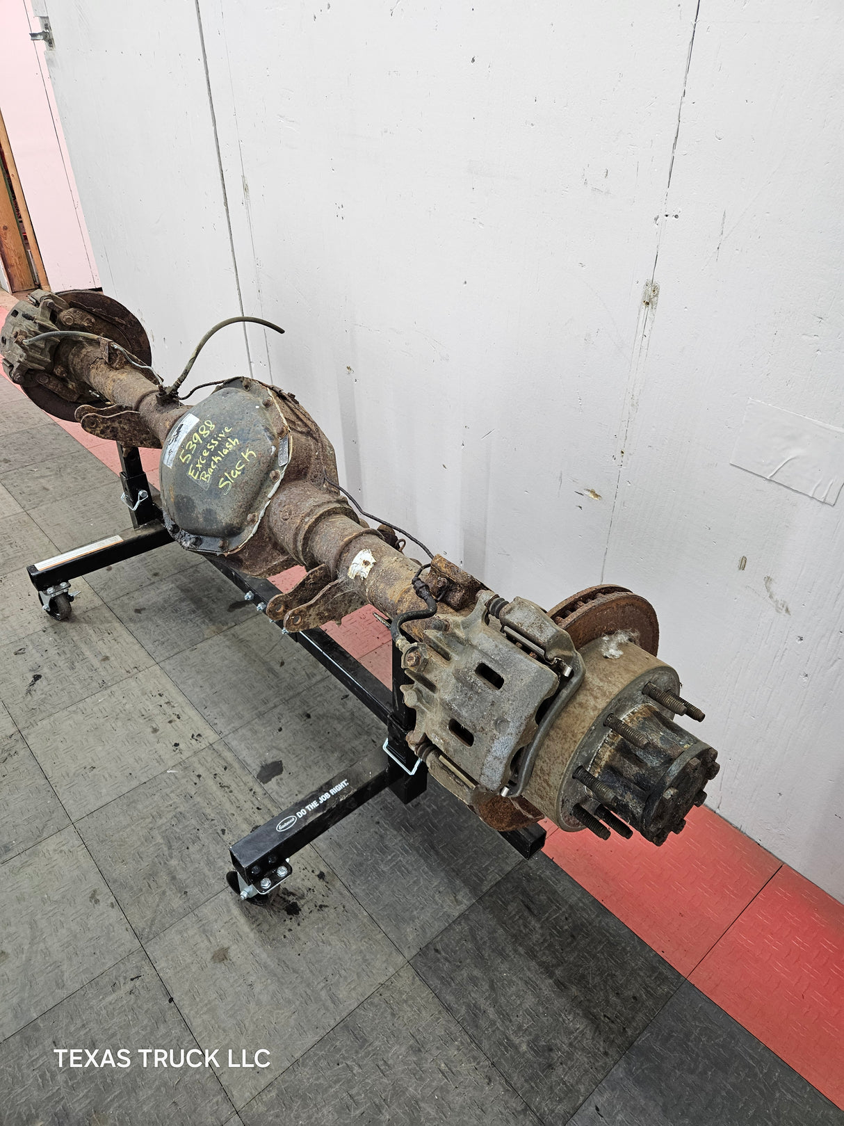 1999-2001 Ford Super Duty F250 F350 SRW Rear Axle - Part Out