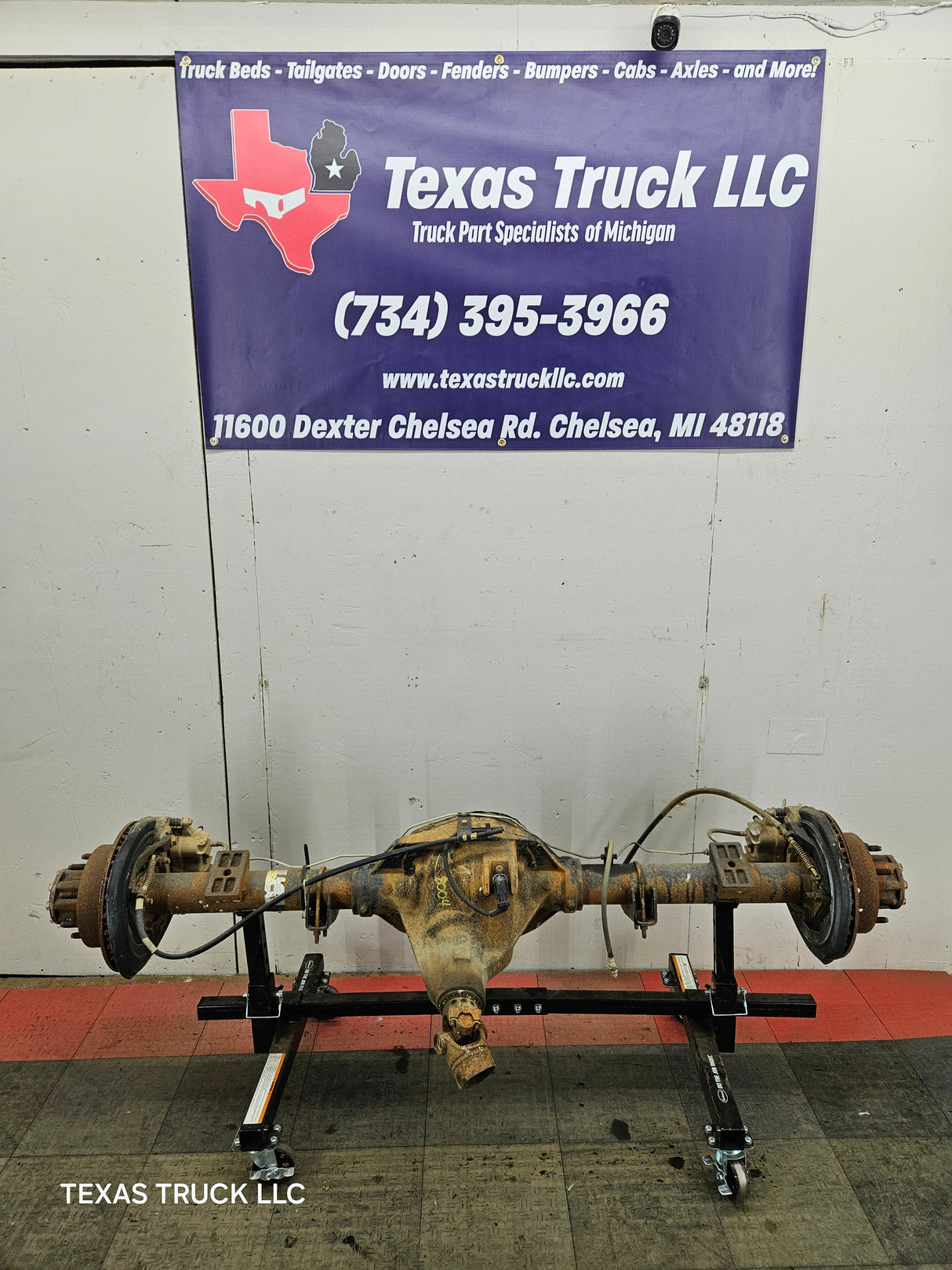 1999-2001 Ford Super Duty F250 F350 SRW Rear Axle 3.73 Ratio