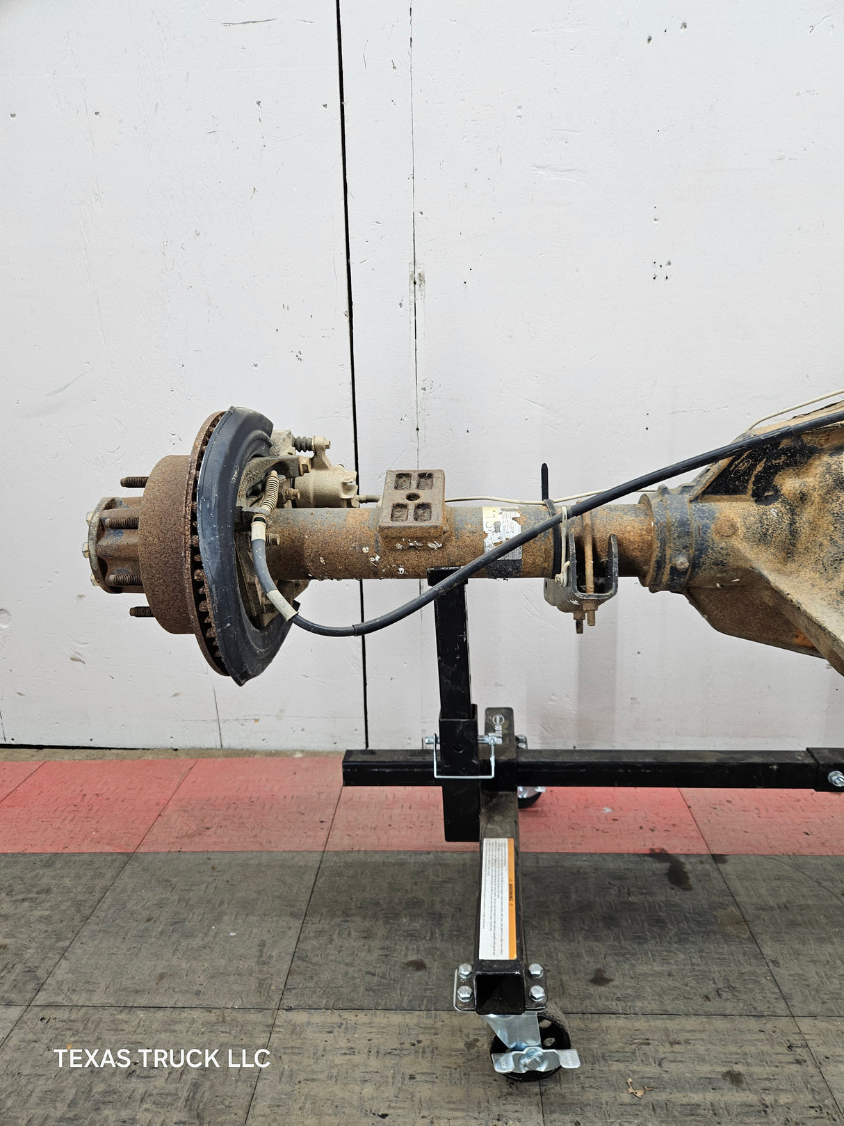 1999-2001 Ford Super Duty F250 F350 SRW Rear Axle 3.73 Ratio