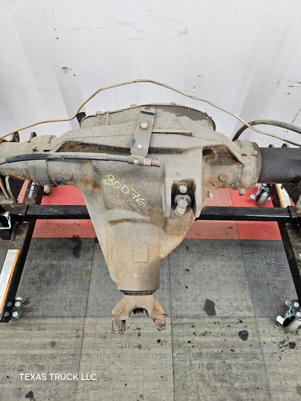 1999-2001 Ford Super Duty F250 F350 SRW Rear Axle 3.73 Ratio