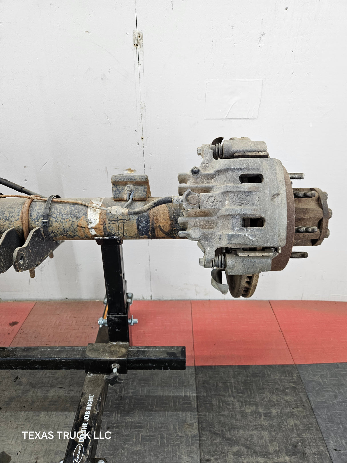 1999-2001 Ford Super Duty F250 F350 SRW Rear Axle 3.73 Ratio
