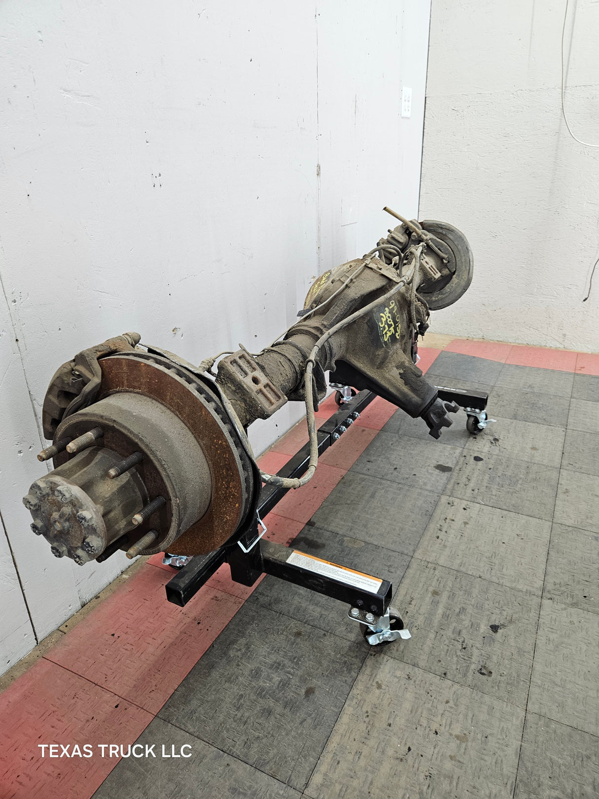 1999-2001 Ford Super Duty F250 F350 SRW Rear Axle 3.73 Ratio