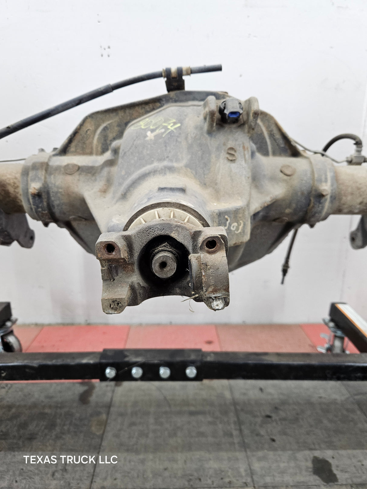 1999-2001 Ford Super Duty F250 F350 SRW Rear Axle 3.73 Ratio