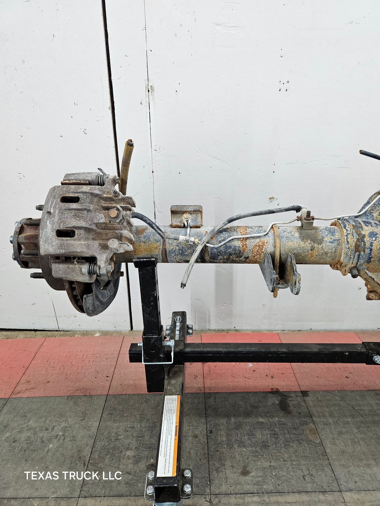 1999-2001 Ford Super Duty F250 F350 SRW Rear Axle 3.73 Ratio