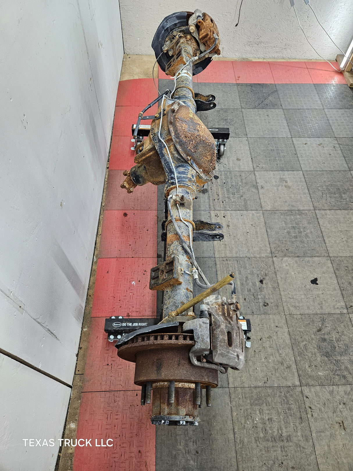 1999-2001 Ford Super Duty F250 F350 SRW Rear Axle 3.73 Ratio