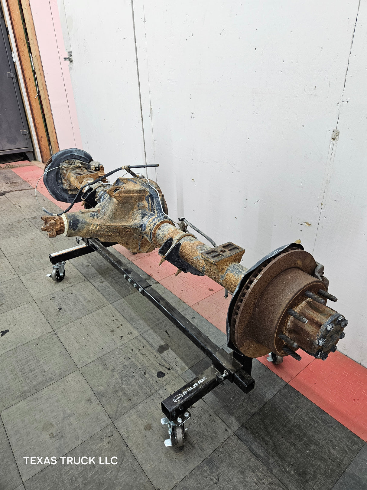 1999-2001 Ford Super Duty F250 F350 SRW Rear Axle 3.73 Ratio