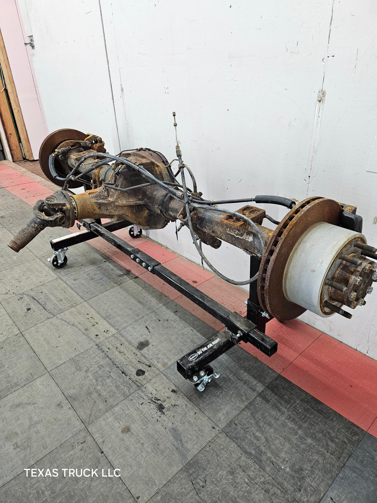 2005-2010 Ford Super Duty F250 F350 SRW Rear Axle 3.73 Gear Ratio 189k miles