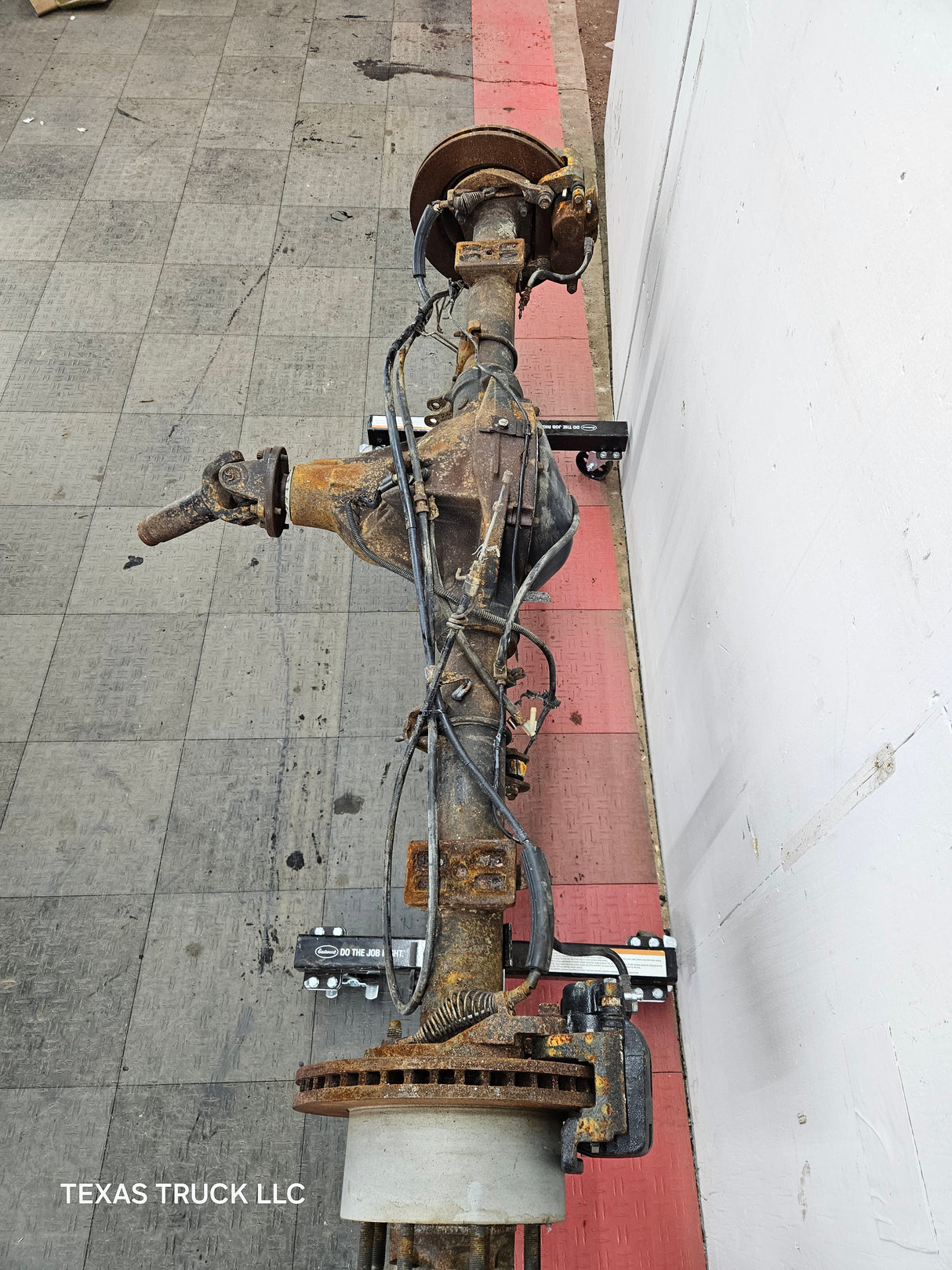 2005-2010 Ford Super Duty F250 F350 SRW Rear Axle 3.73 Gear Ratio 189k miles