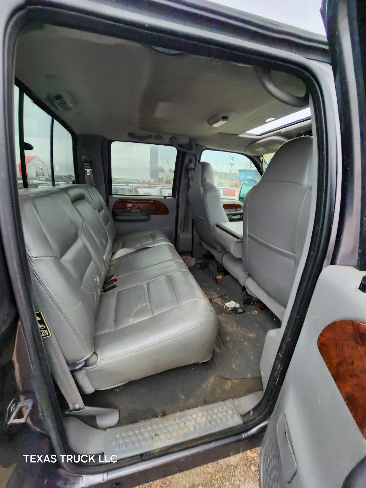 1999-2007 Ford Super Duty F250 F350 F450 F550 4 Door Crew Cab