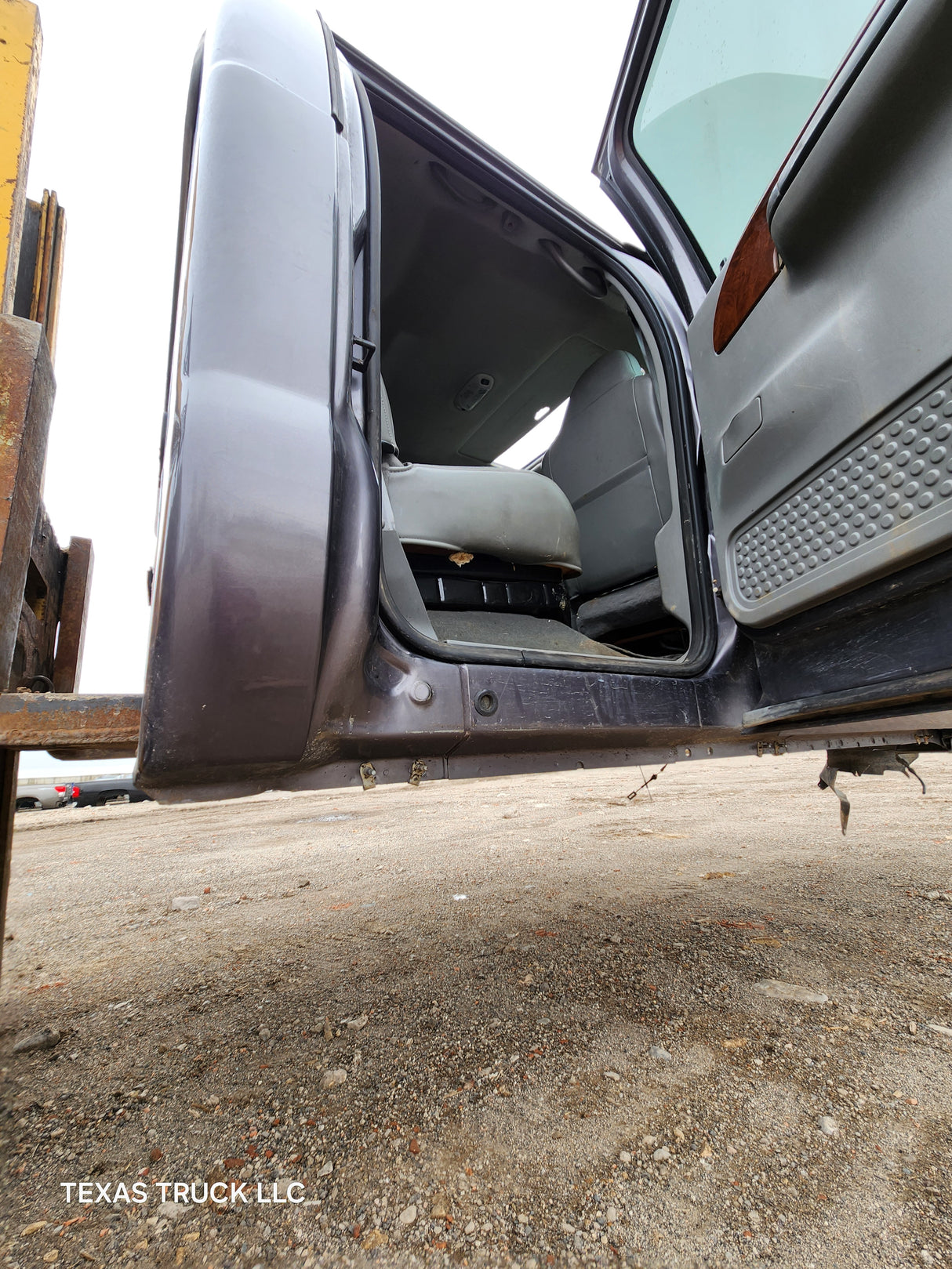 1999-2007 Ford Super Duty F250 F350 F450 F550 4 Door Crew Cab