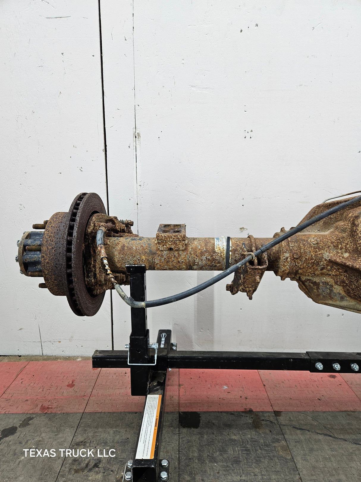 2002-2004 Ford Super Duty F250 F350 SRW Rear Axle 3.73 Gear Ratio