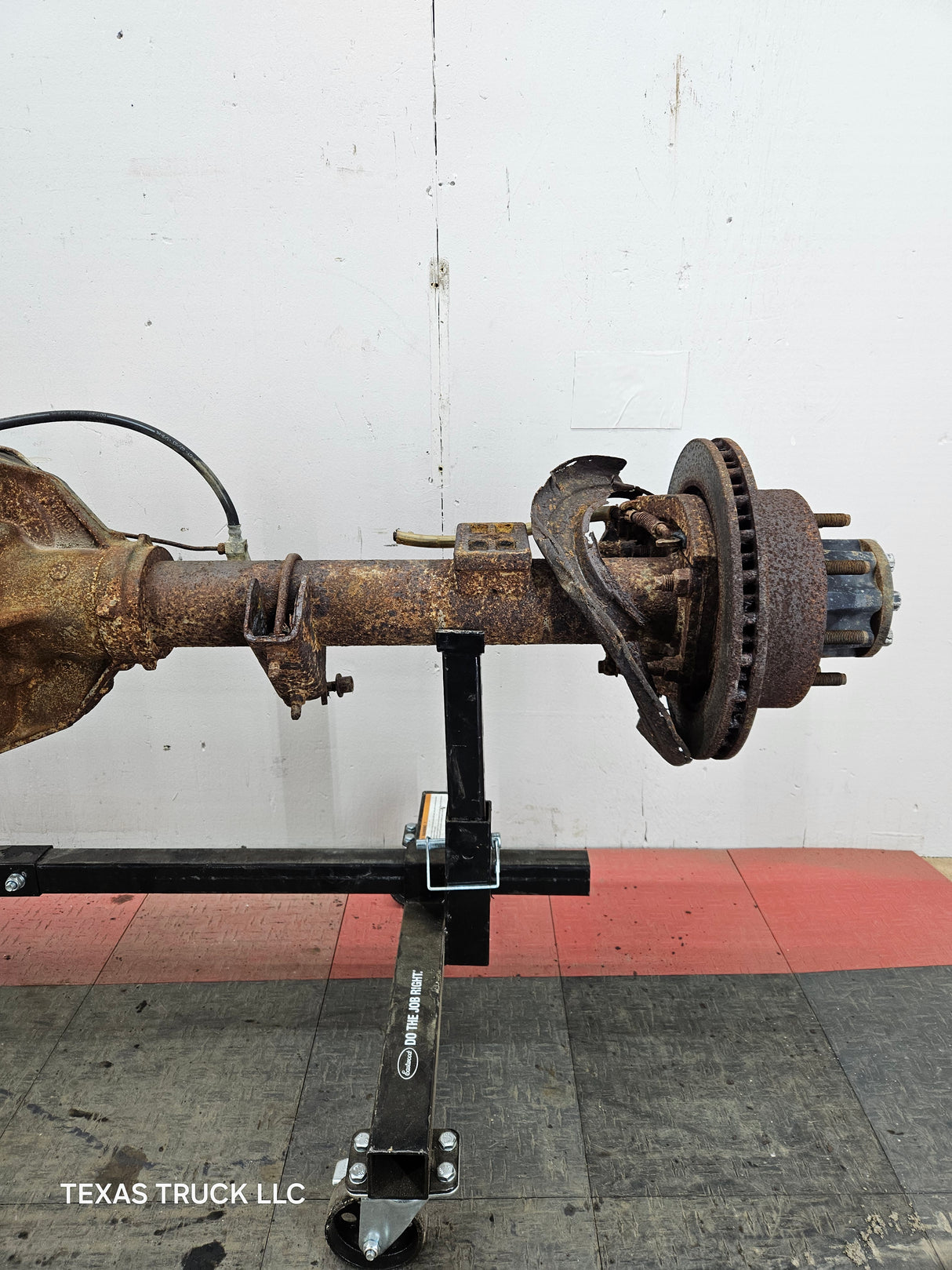 2002-2004 Ford Super Duty F250 F350 SRW Rear Axle 3.73 Gear Ratio